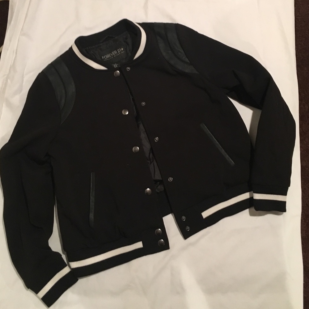 FOREVER21 PLUS black varsity lettermans jacket 0x
